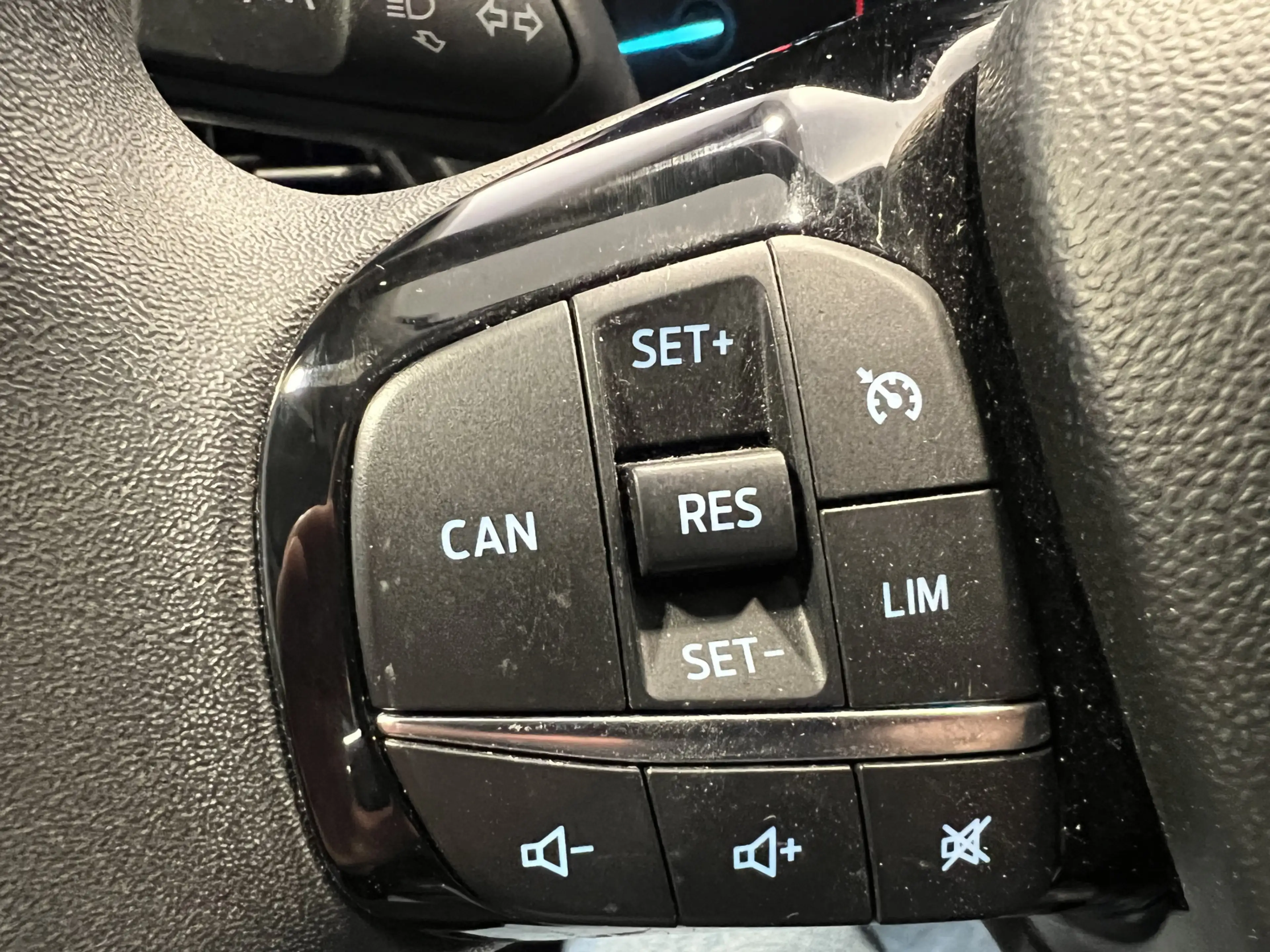 Ford Fiesta 1.0 EcoBoost Connected — photo 20