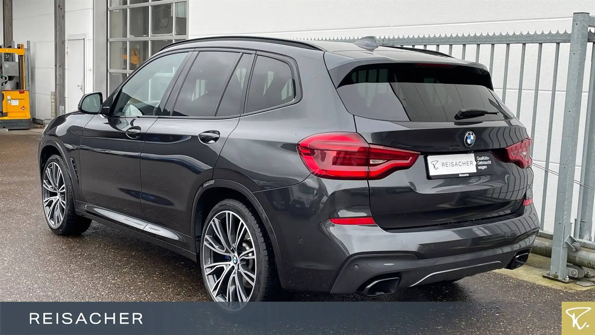 BMW X3 M d AHK Stdheiz HUD 21" DrAs+ Park+ Carbon Grau - 2
