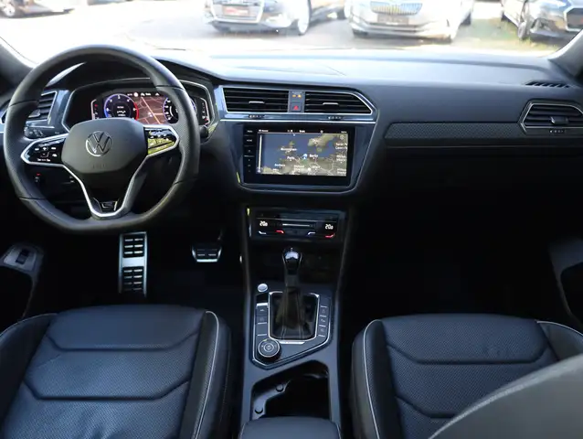 Volkswagen Tiguan Allspace view 24