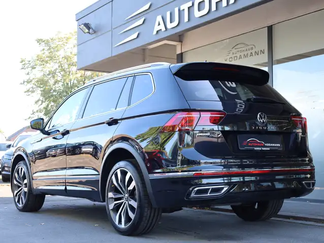 Volkswagen Tiguan Allspace view 9