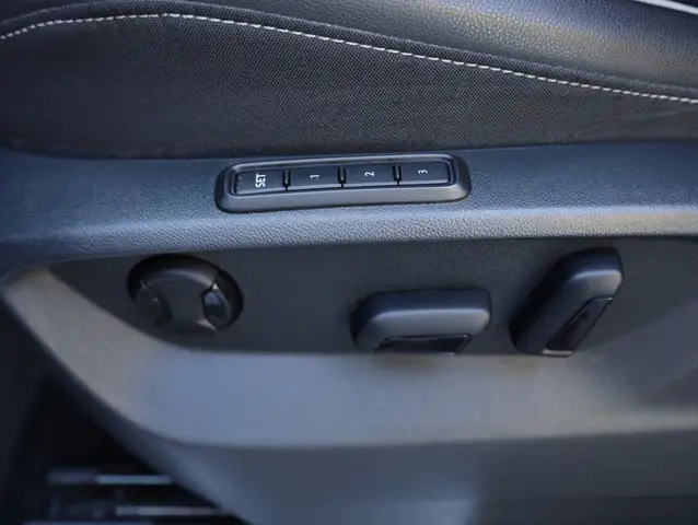 Volkswagen Tiguan Allspace view 19