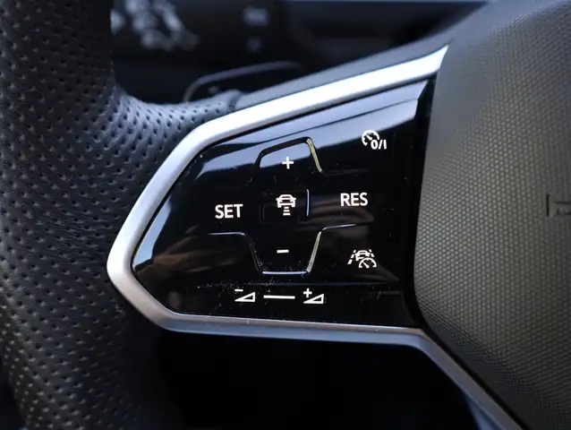 Volkswagen Tiguan Allspace view 26