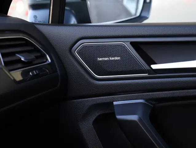 Volkswagen Tiguan Allspace view 22