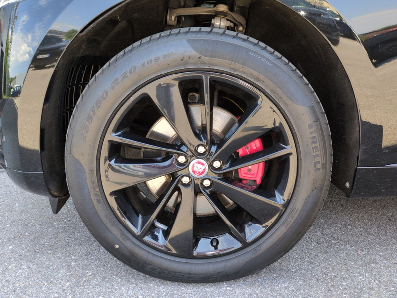 Jaguar F-Pace P250 R-Dynamic SE AWD AHK/Pano Bluetooth — photo 12