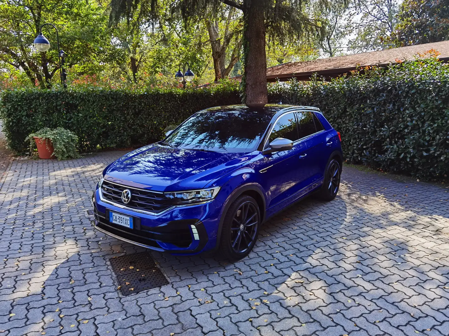 Volkswagen T-Roc 2.0 tsi R 4motion 300cv dsg Albastru - 1