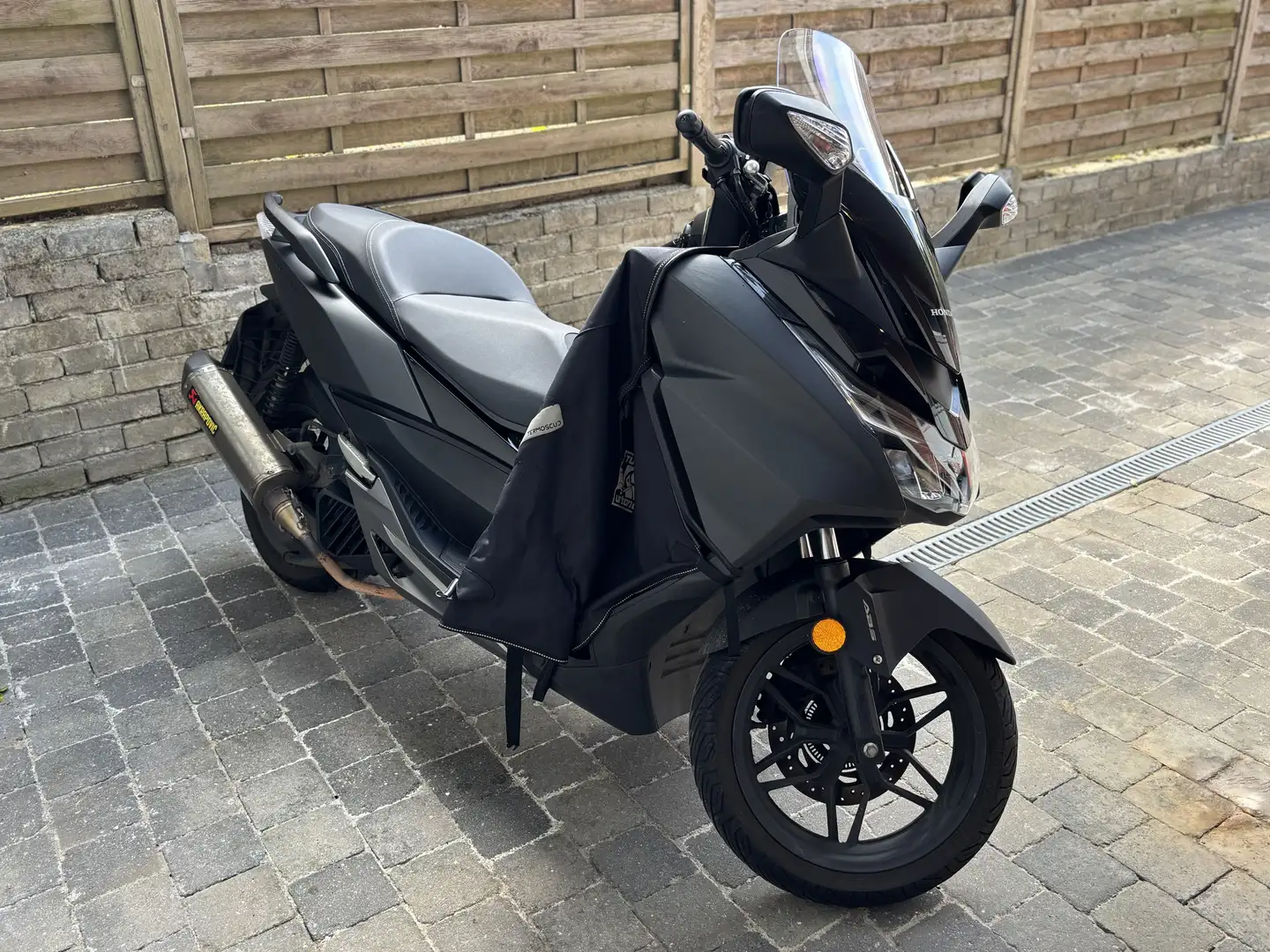 Honda Forza 125 Gri - 2