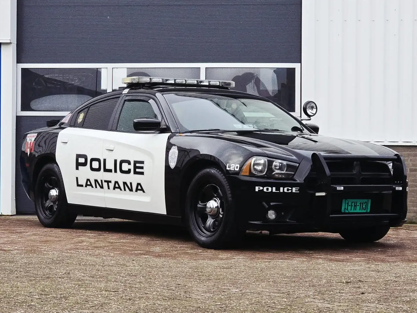 Dodge Charger pursuit police full option Noir - 2