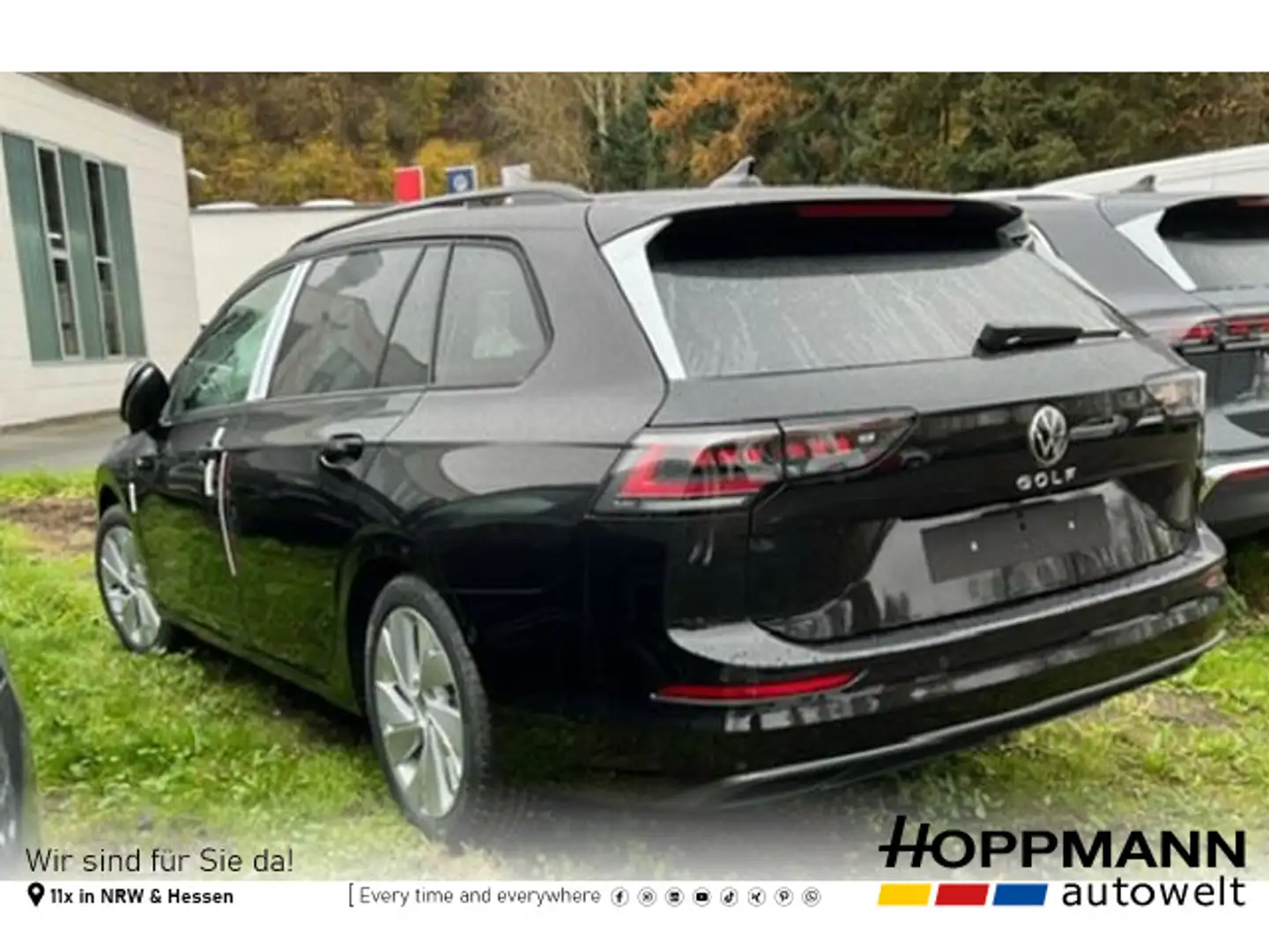 Volkswagen Golf Variant Golf VIII Variant 2.0 TDI IQ.Light Rear View Schwarz - 1