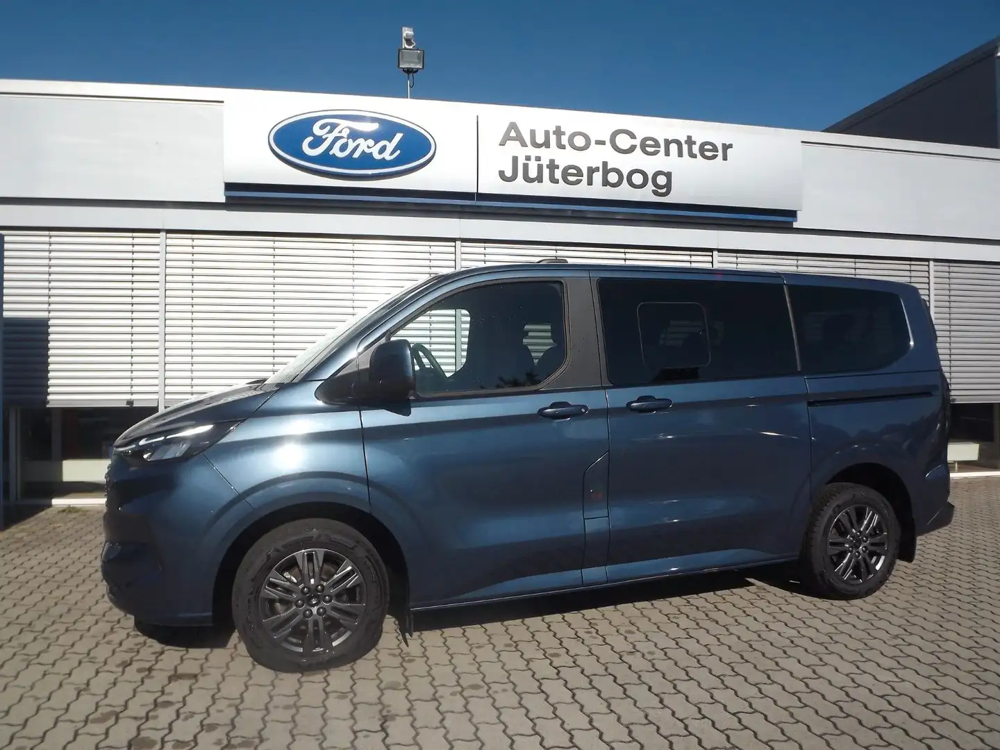 Ford Tourneo Custom 320 L1 Tourneo Titanium *Kamera* Blau - 1