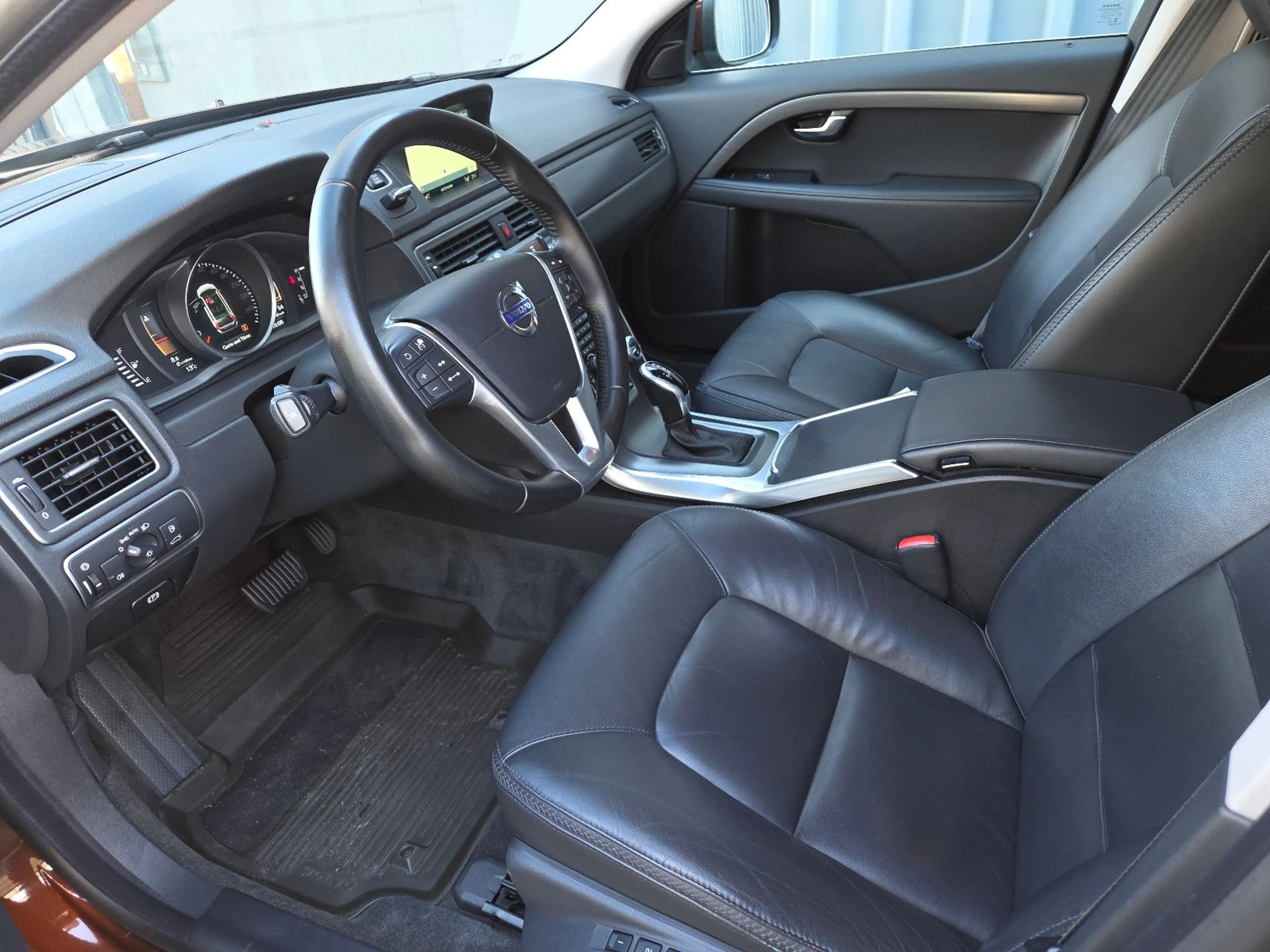 Volvo XC70 D4 AWD Kinetic Geartronic — photo 6