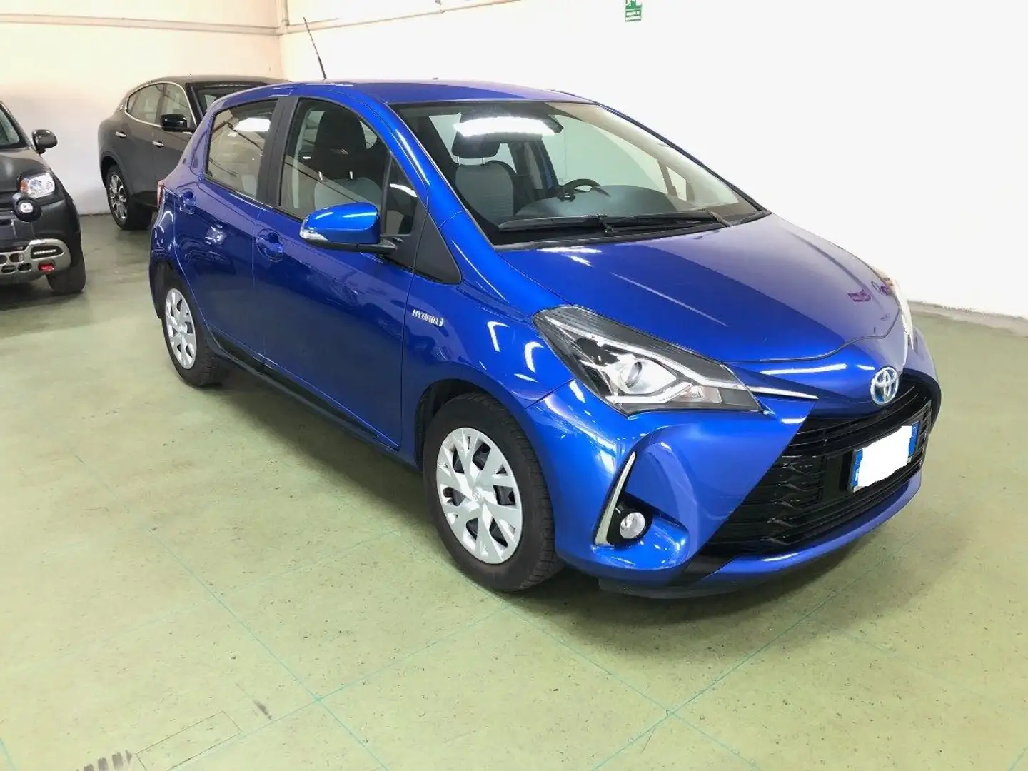 Toyota Yaris 1.5 Hybrid 5 porte Active Plus Blu/Azzurro - 2