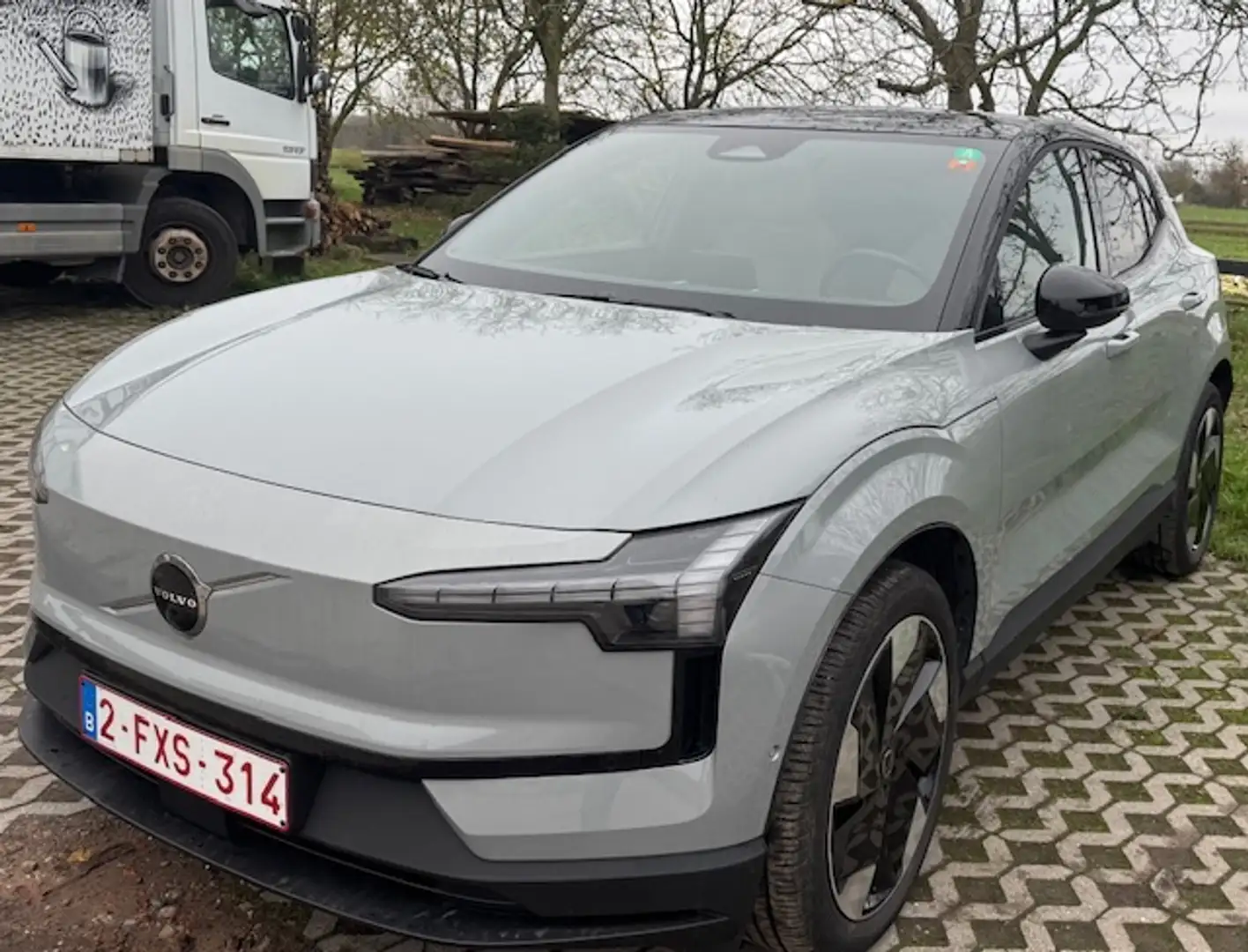 Volvo EX30 EX30 Single M. Extended Range RWD Ultra Gris - 2