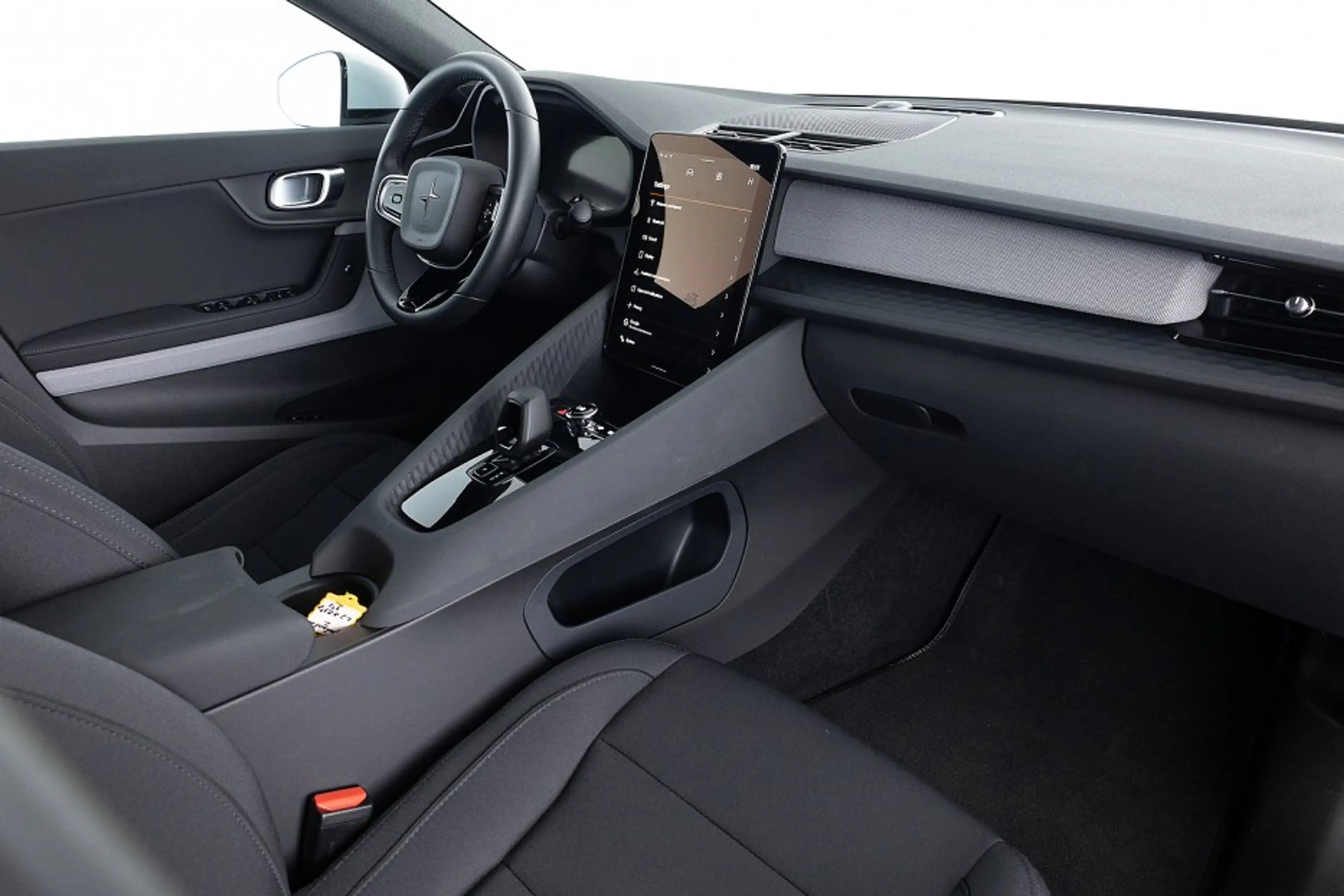 Polestar 2 Long Range Dual Motor 82 kWh AWD — photo 4