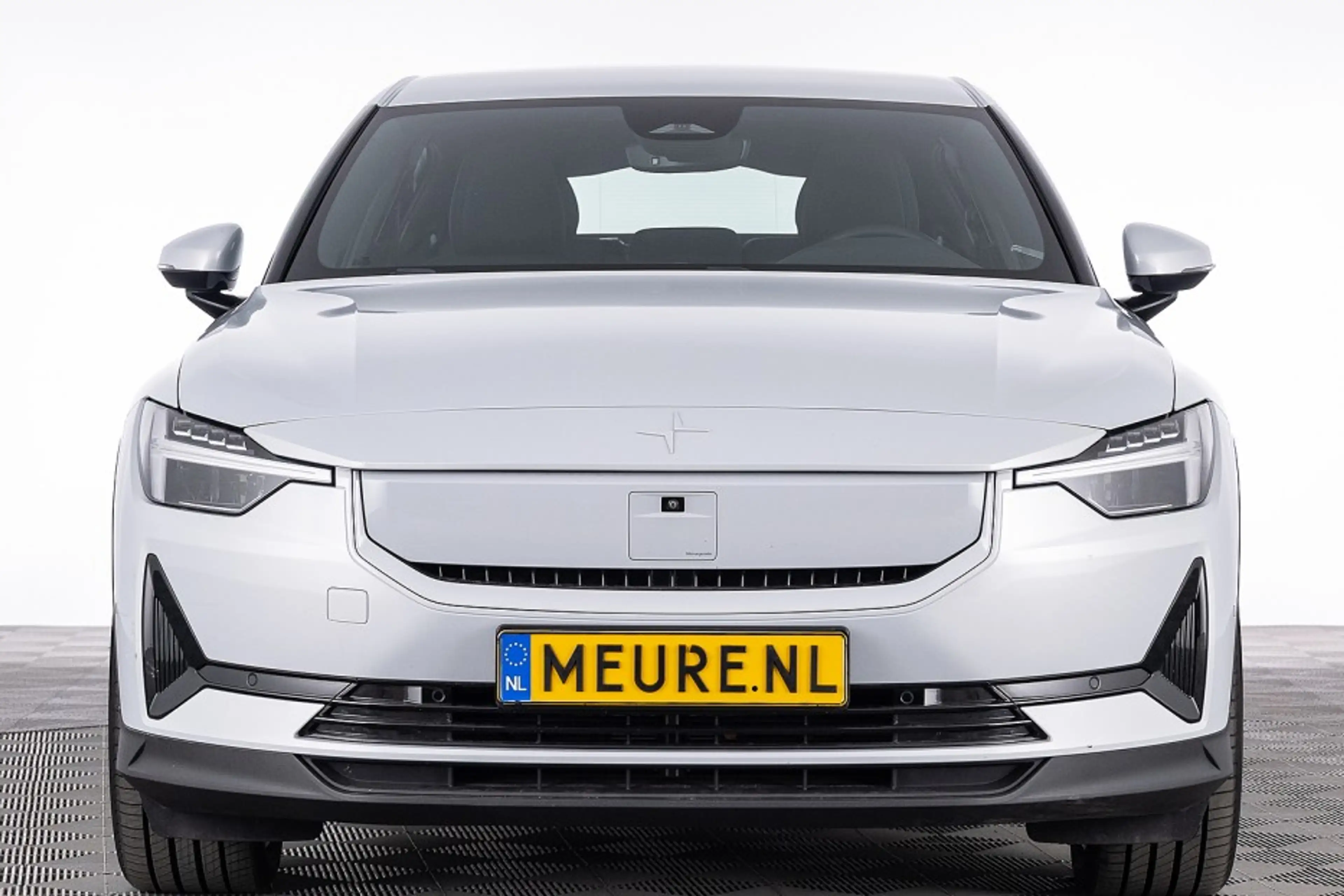 Polestar 2 Long Range Dual Motor 82 kWh AWD — photo 30
