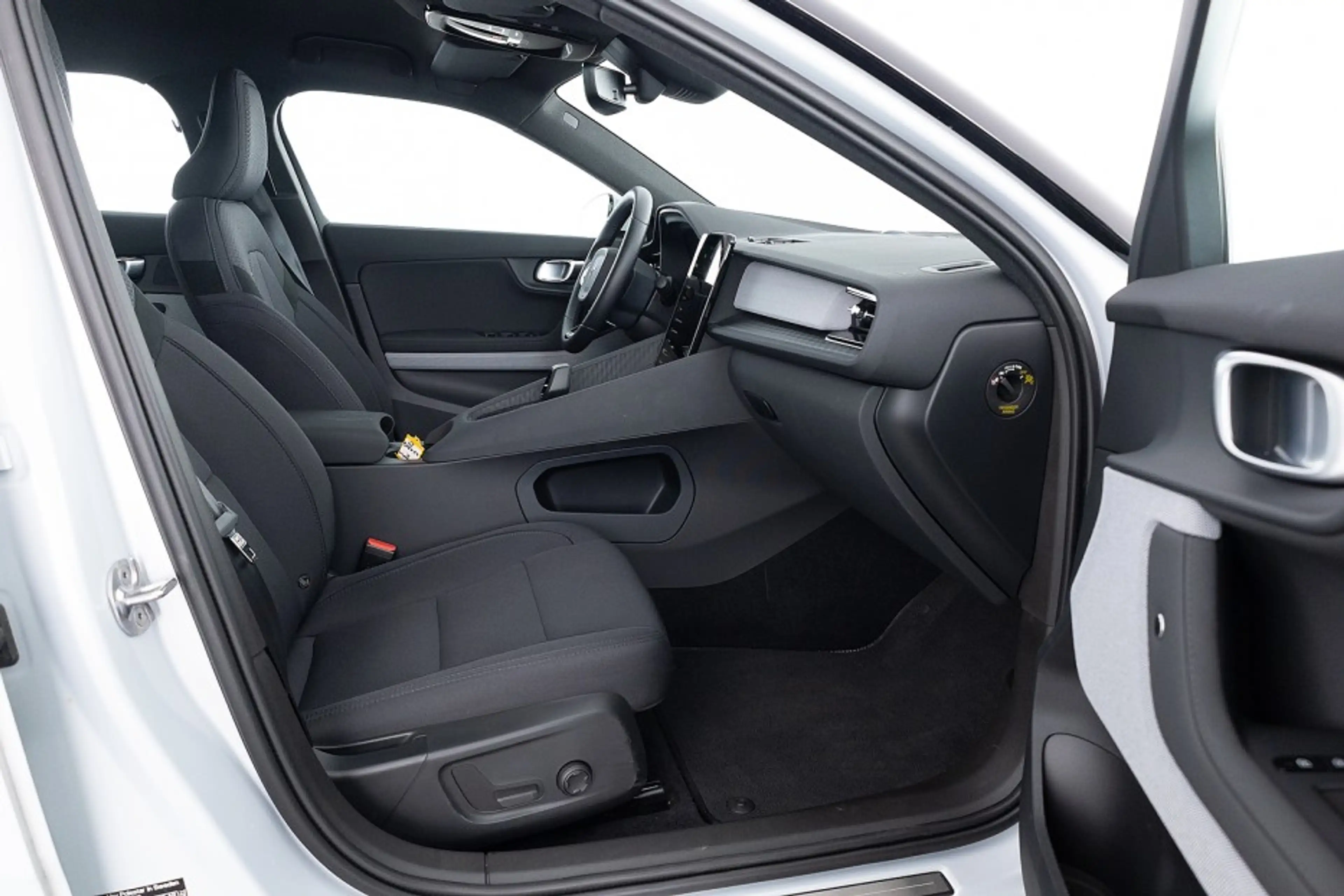 Polestar 2 Long Range Dual Motor 82 kWh AWD — photo 20