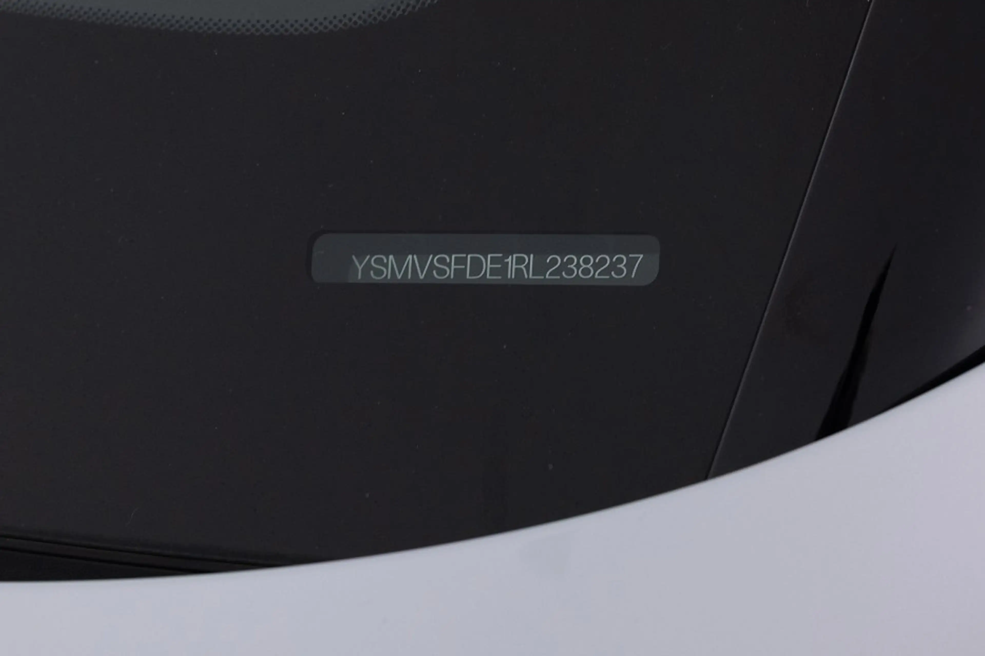 Polestar 2 Long Range Dual Motor 82 kWh AWD — photo 32