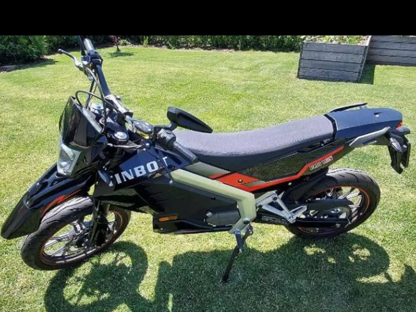 Tinbot TB-Esum ES1 Schwarz - 1