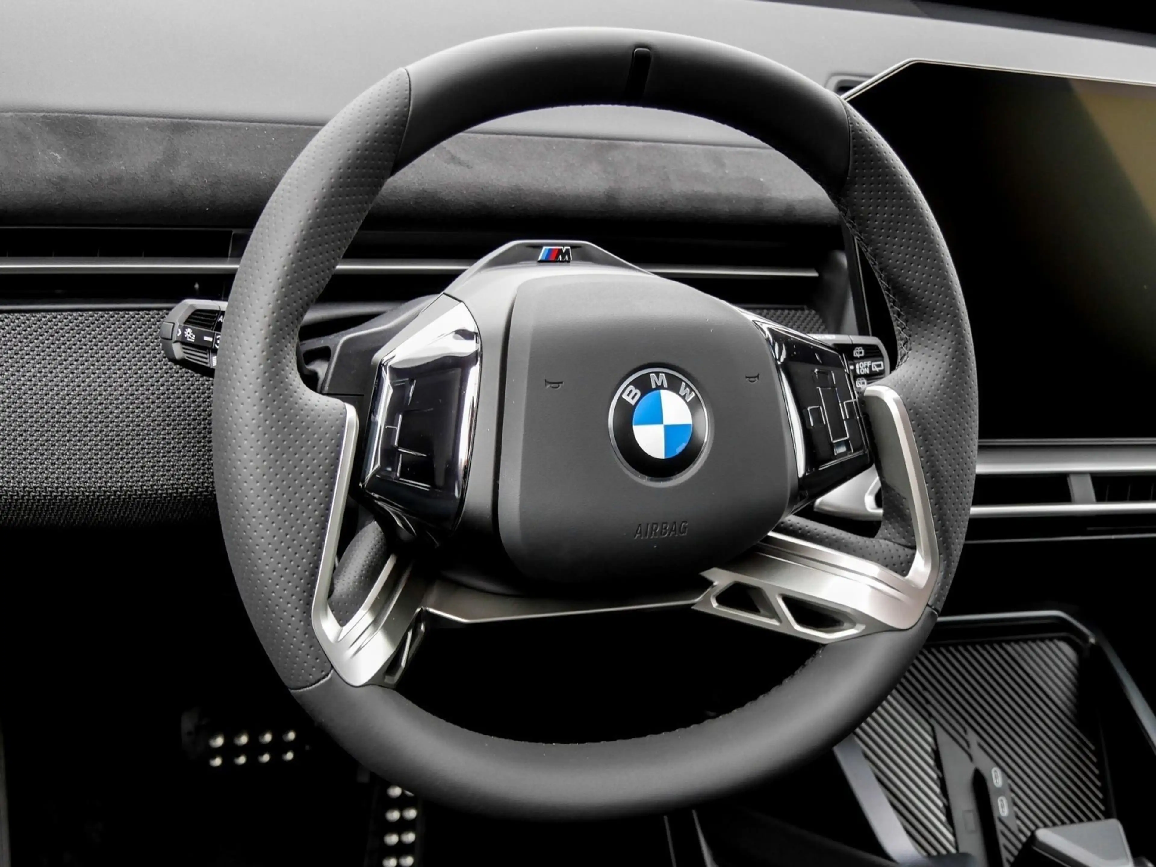 BMW iX3 40 MSport PANO AHK PDC V+H DAB Sitzheiz. — photo 8