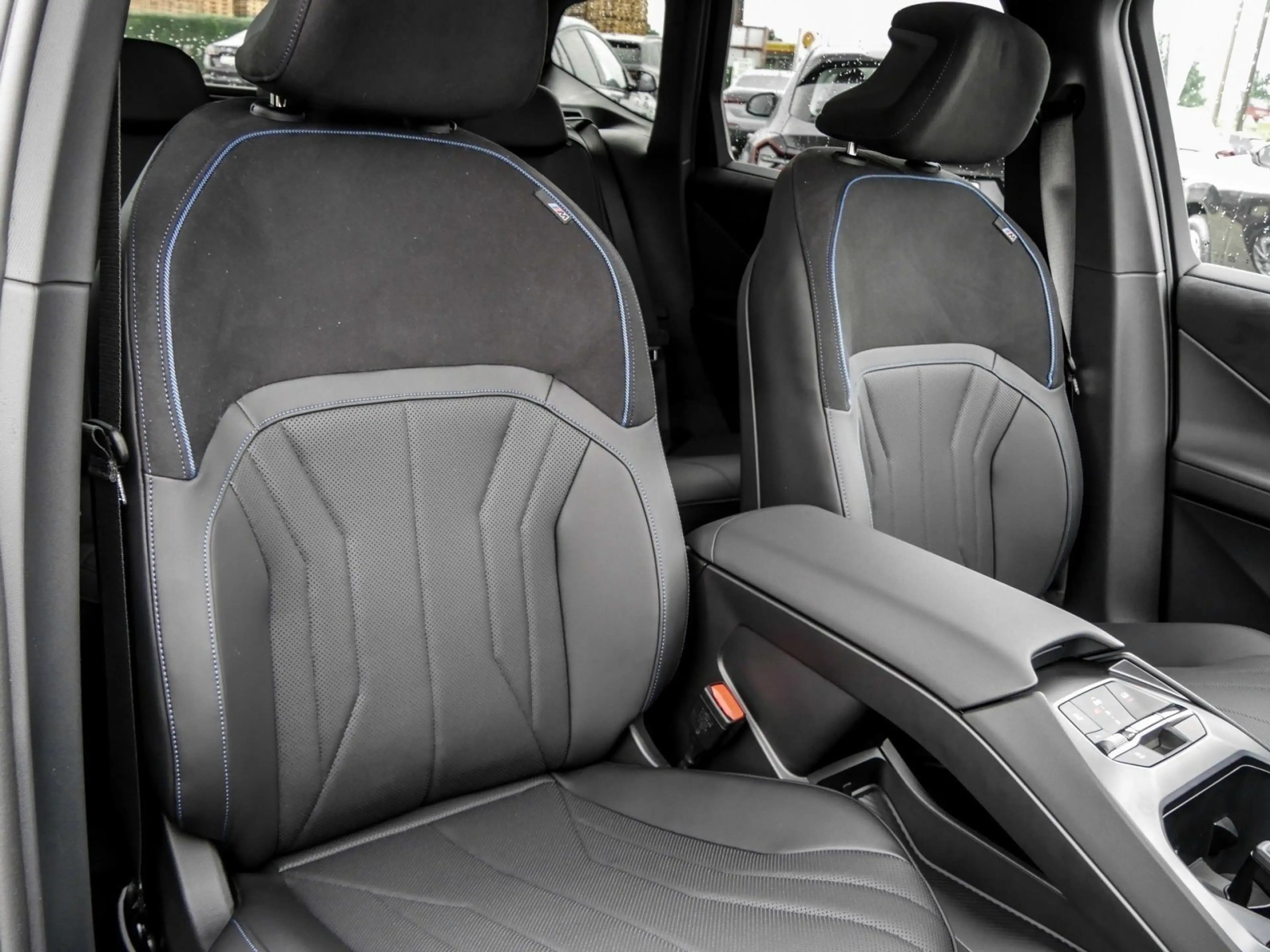 BMW iX3 40 MSport PANO AHK PDC V+H DAB Sitzheiz. — photo 6