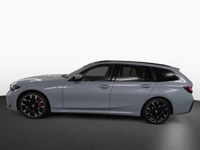 BMW 3 Series view 6