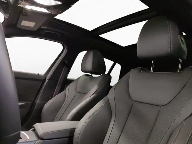 BMW 3 Series view 12
