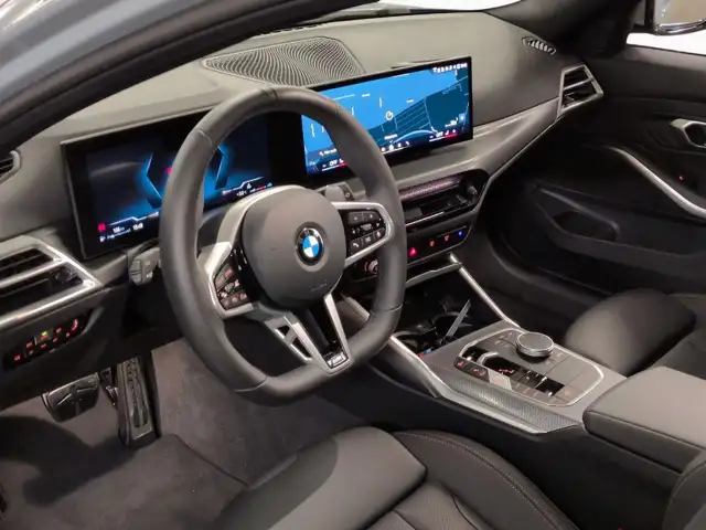 BMW 3 Series view 8