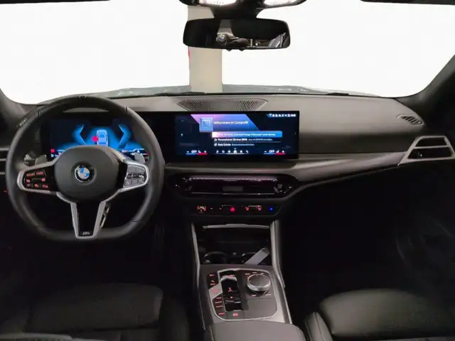 BMW 3 Series view 11