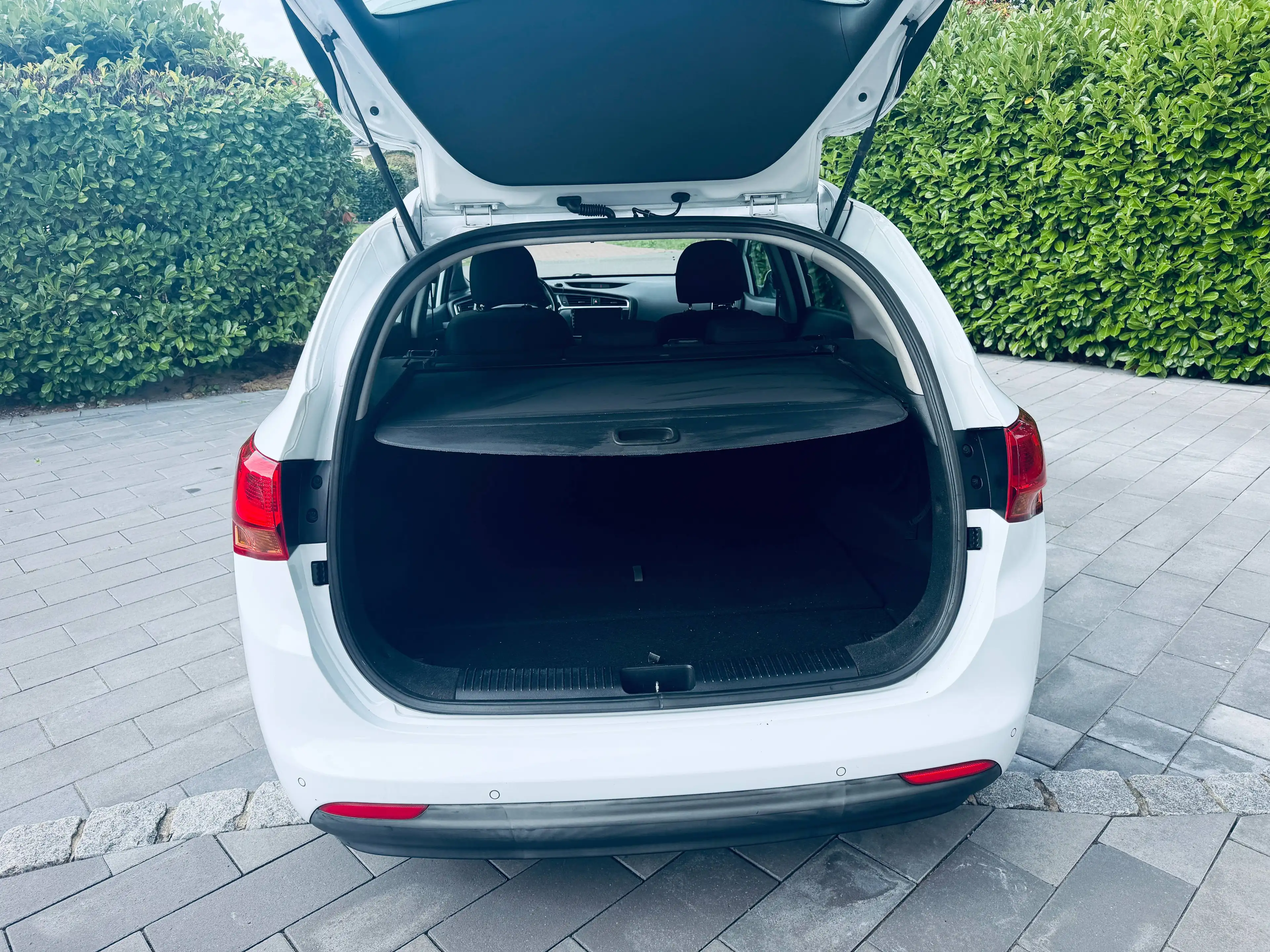 Kia Ceed SW / cee'd SW Attract — photo 8