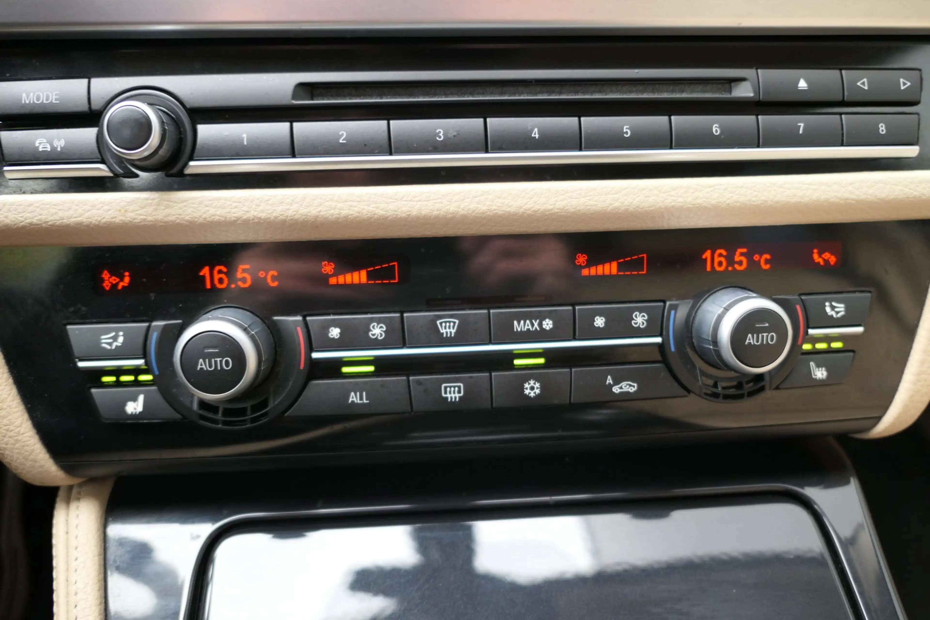 BMW 528 5-serie 528i High Executive NAP Dealer onderhouden — photo 10