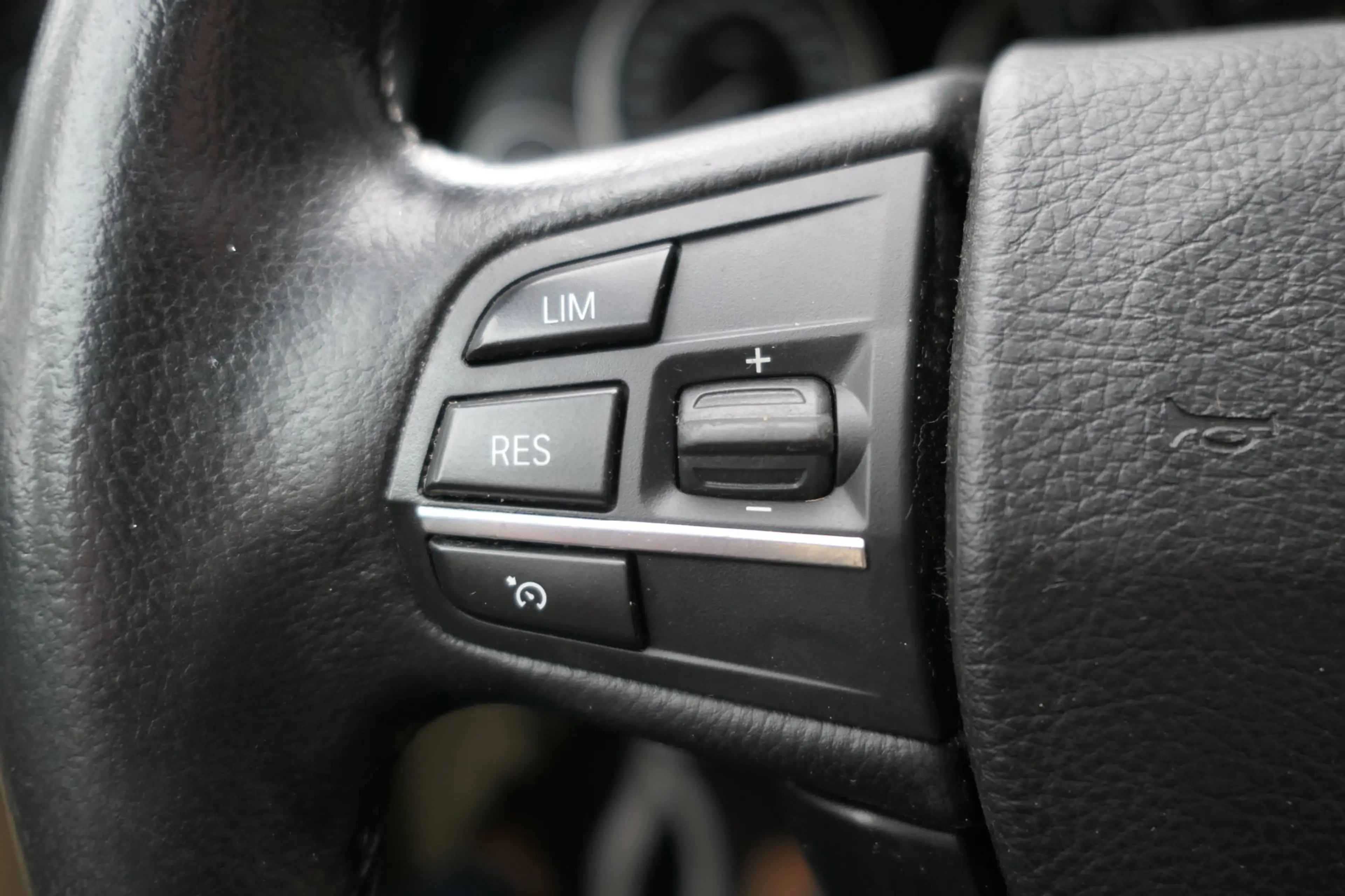 BMW 528 5-serie 528i High Executive NAP Dealer onderhouden — photo 11