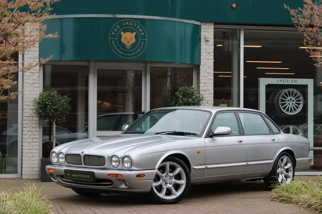 Jaguar XJR 4.0 V8