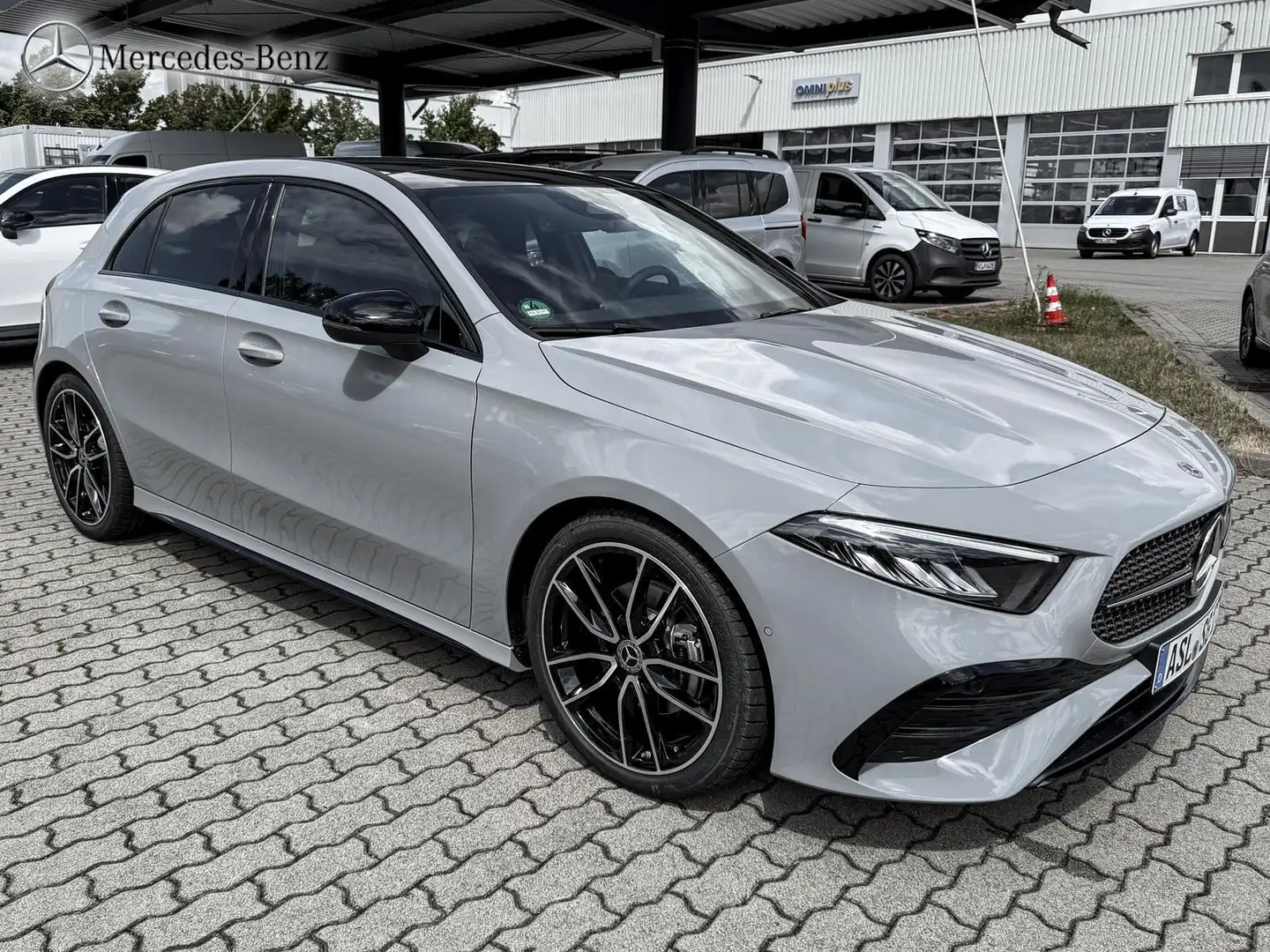 Mercedes-Benz A 200 d AMG MBUX+LED+Pano+RüKam+Distro+Night+DAB - 2