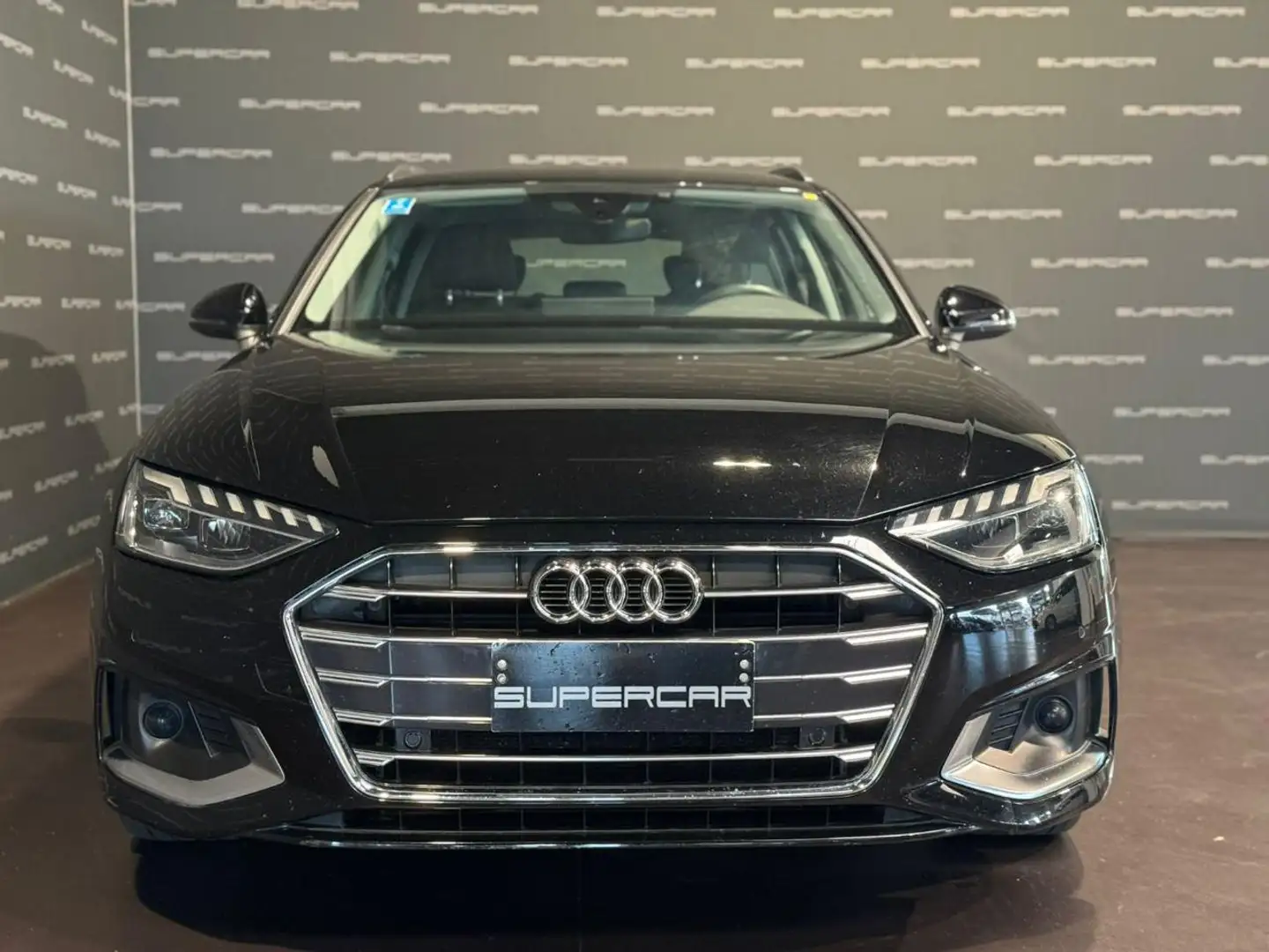 Audi A4 Avant 30 TDI/136 CV S tronic Business Advanced Negro - 2