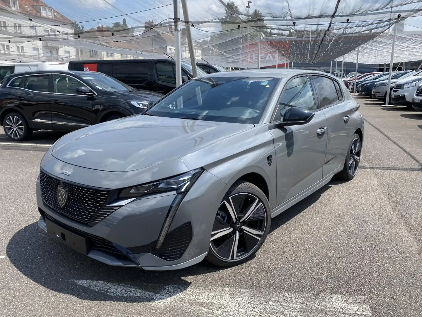 Peugeot 308 III 1.5 BlueHDi S\u0026S 130 EAT8 GT Gris - 1