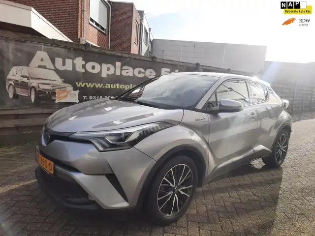 Toyota C-HR 1.8 Hybrid exe leer 18 inc