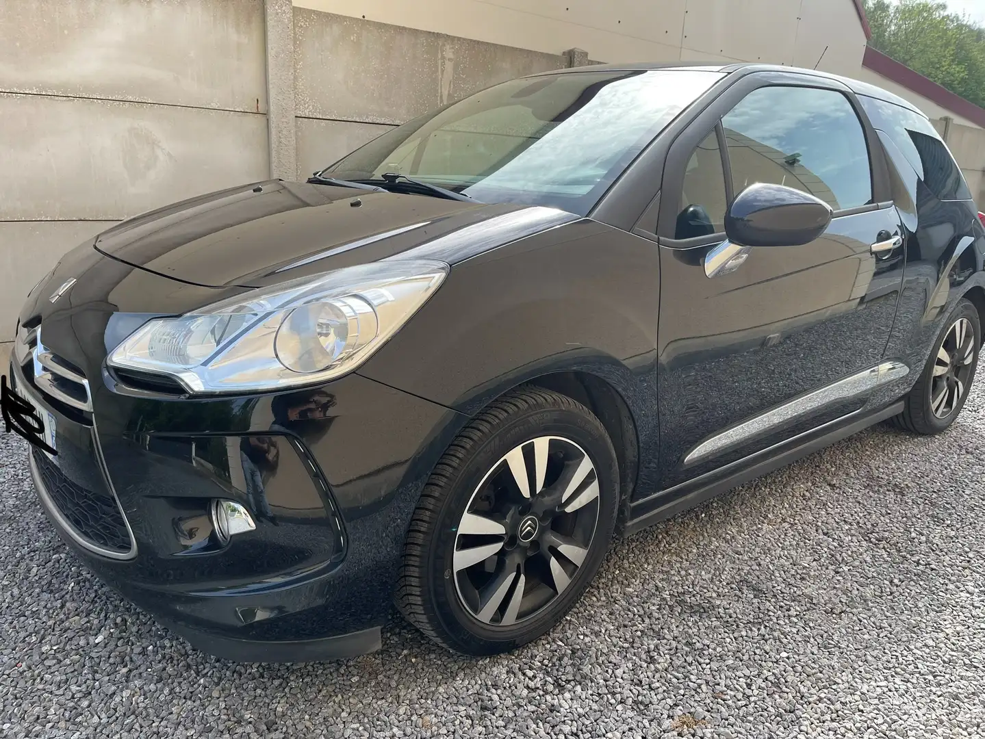 DS Automobiles DS 3 1.6 HDI 92ch AirDream Czarny - 1