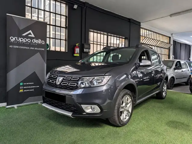 Dacia Sandero view 3