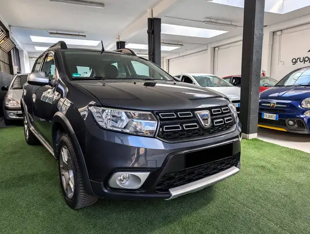 Dacia Sandero view 6