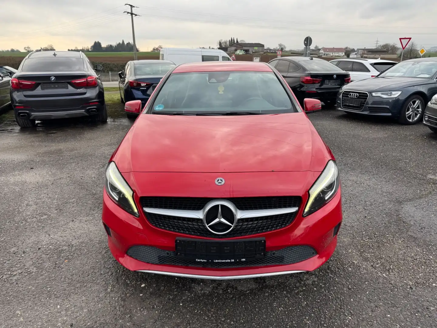 Mercedes-Benz A 180 BlueEfficiency LED Navi PDC SHG Tempo 2.Ha Rot - 2
