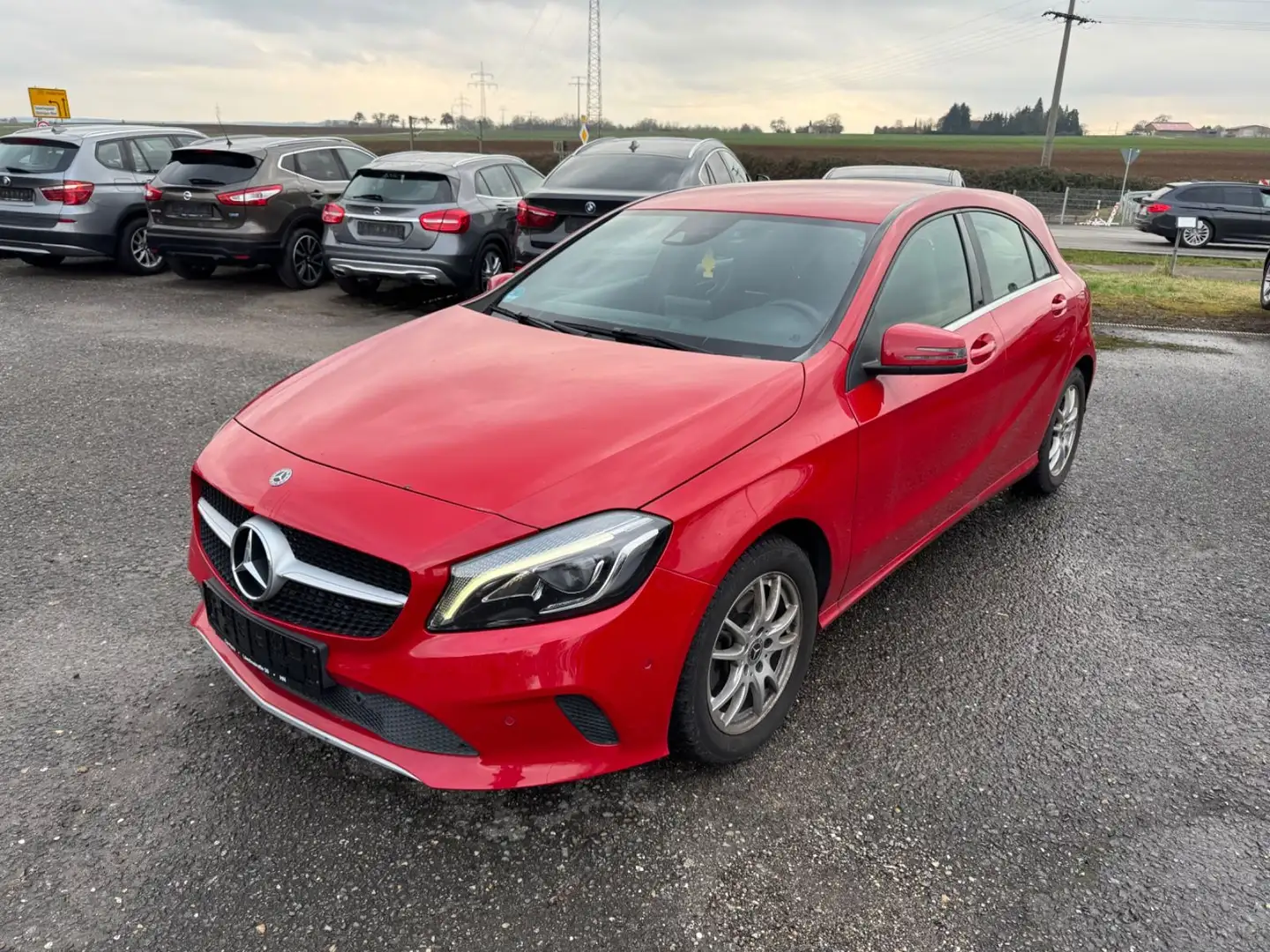 Mercedes-Benz A 180 BlueEfficiency LED Navi PDC SHG Tempo 2.Ha Rot - 1