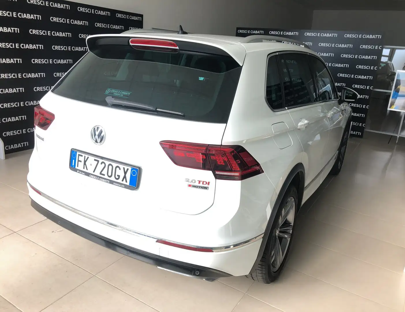 Volkswagen Tiguan 2.0 BiTDI DSG 4MOTION Executive R-Line BMT Bianco - 2