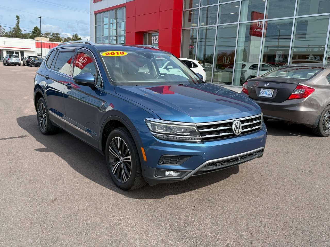 2018 Volkswagen Tiguan HIGHLINE 4Motion / 4Motion — снимка 1