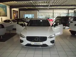 Volvo V60 R Design