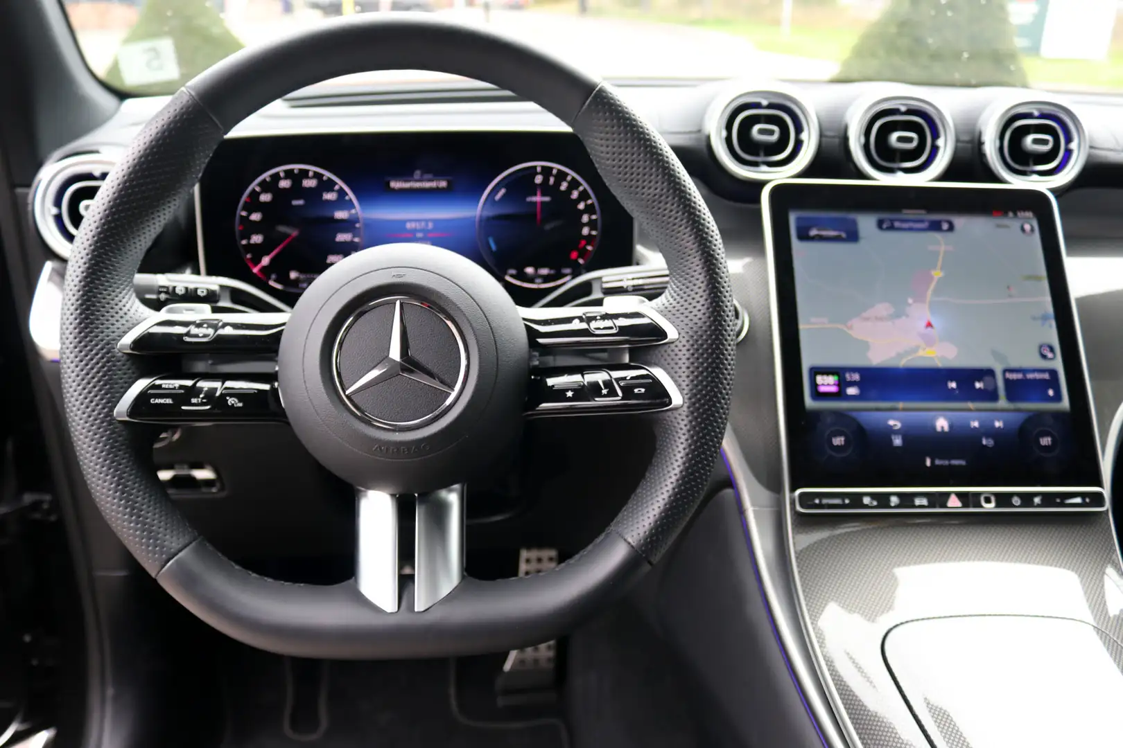 Mercedes-Benz GLC 400 400e 4MATIC AMG Line Premium Plus Pakket, Trekhaak Grau - 2