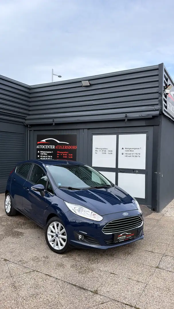 Ford Fiesta Titanium Blau - 1