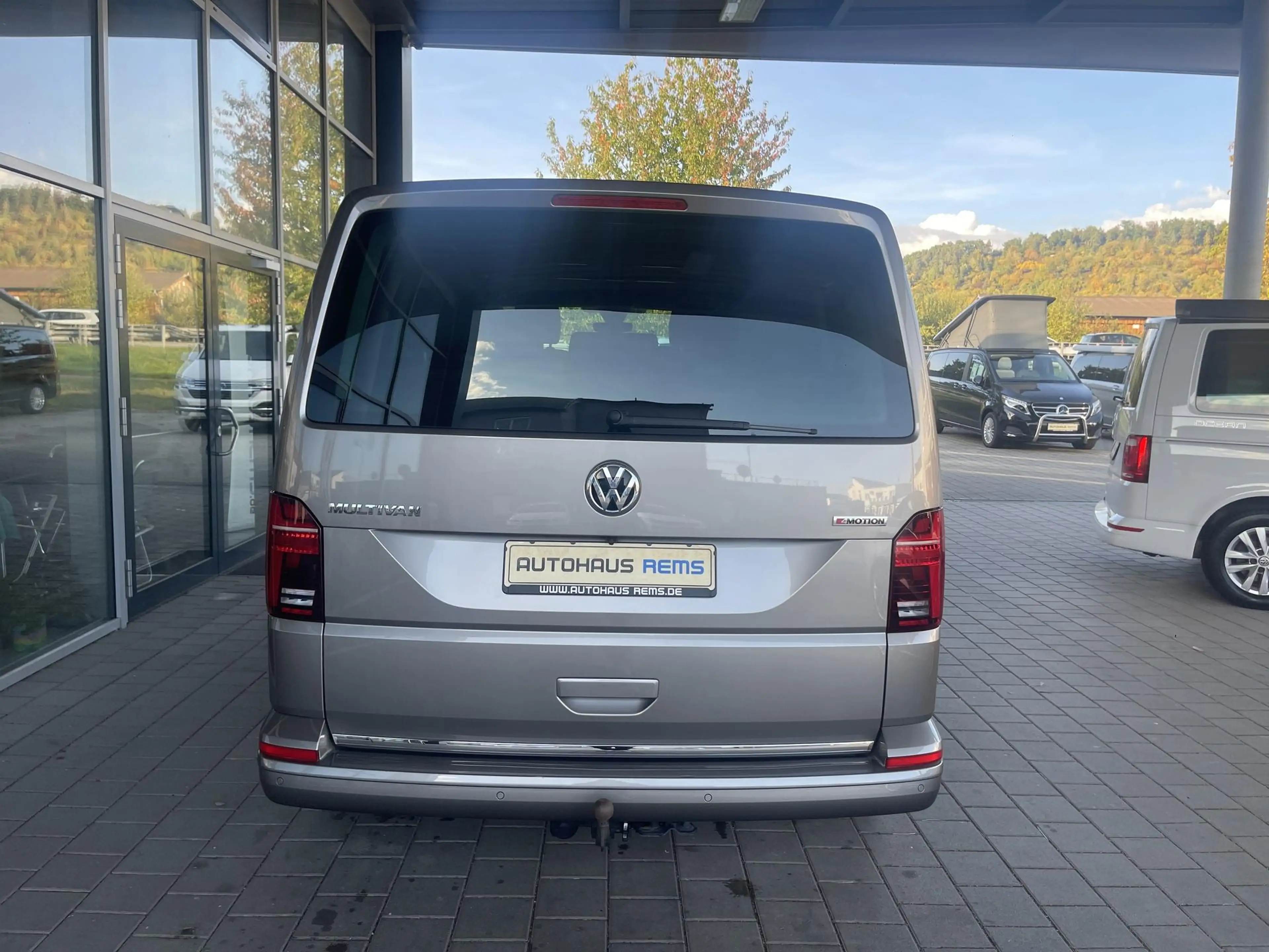 Volkswagen T6.1 Multivan T6.1 Multivan Generation Six 4 Motion AHK, Kamera — photo 5