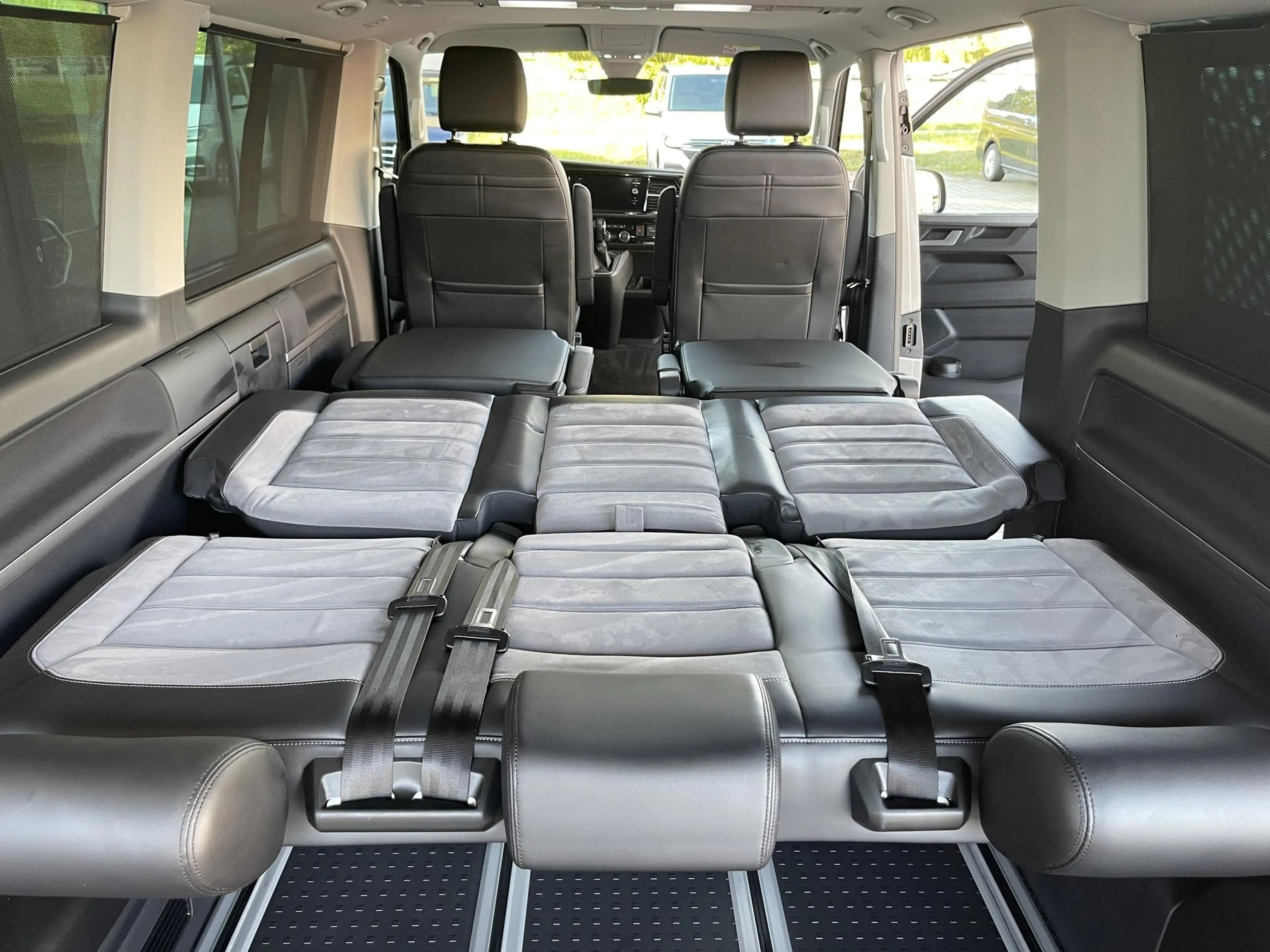 Volkswagen T6.1 Multivan T6.1 Multivan Generation Six 4 Motion AHK, Kamera — photo 13