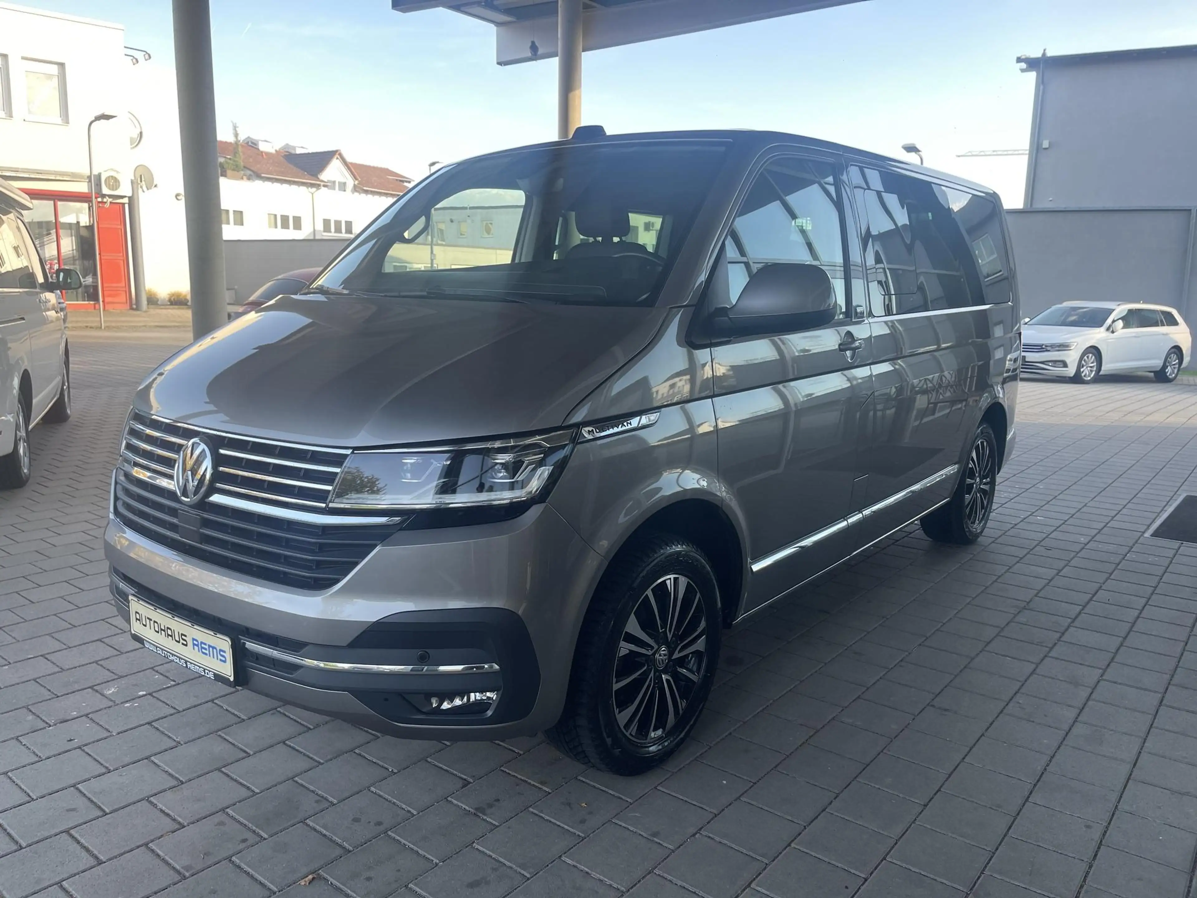 Volkswagen T6.1 Multivan T6.1 Multivan Generation Six 4 Motion AHK, Kamera — photo 3