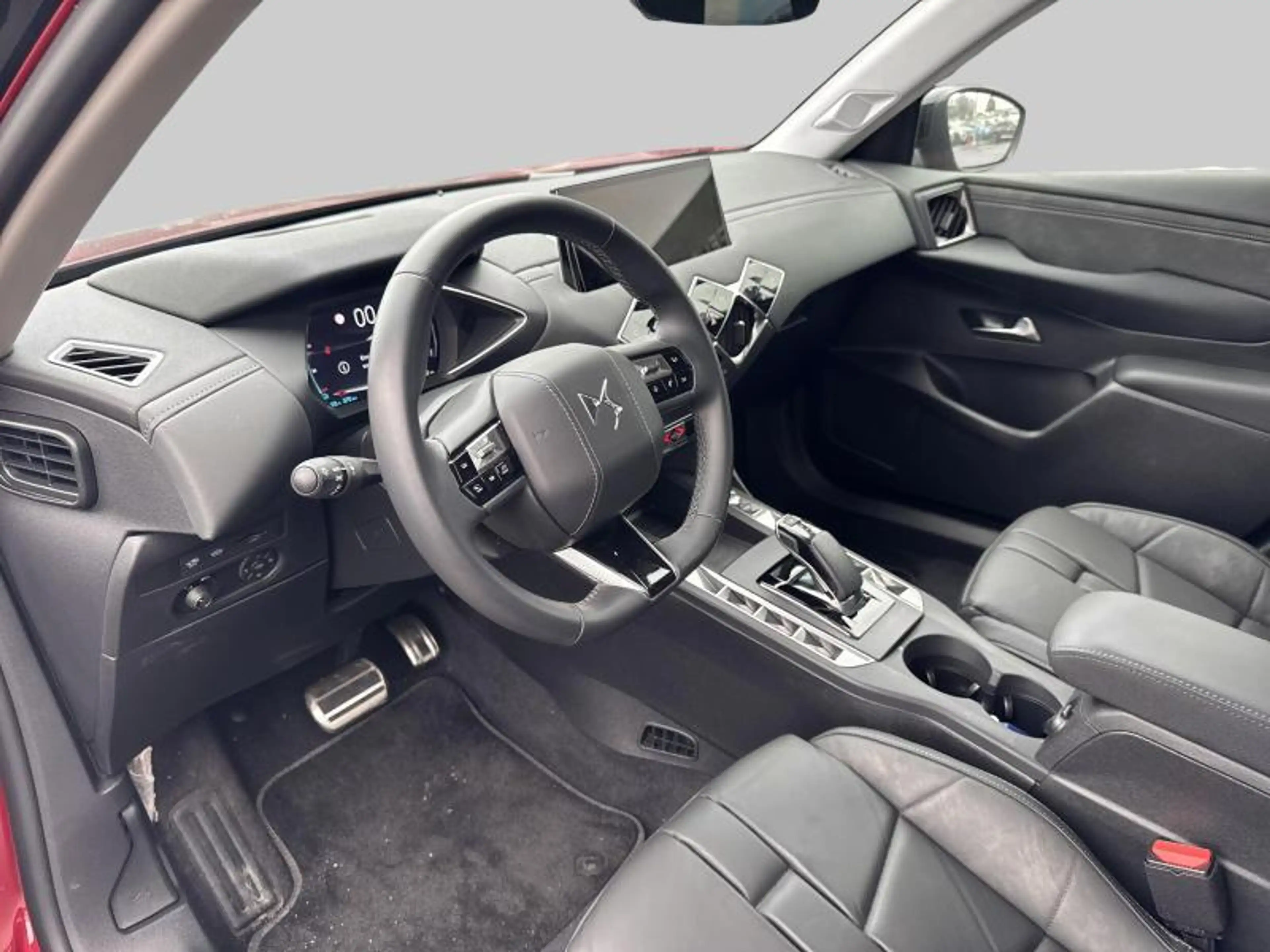 DS Automobiles DS 3 Crossback E-TENSE OPERA — photo 11