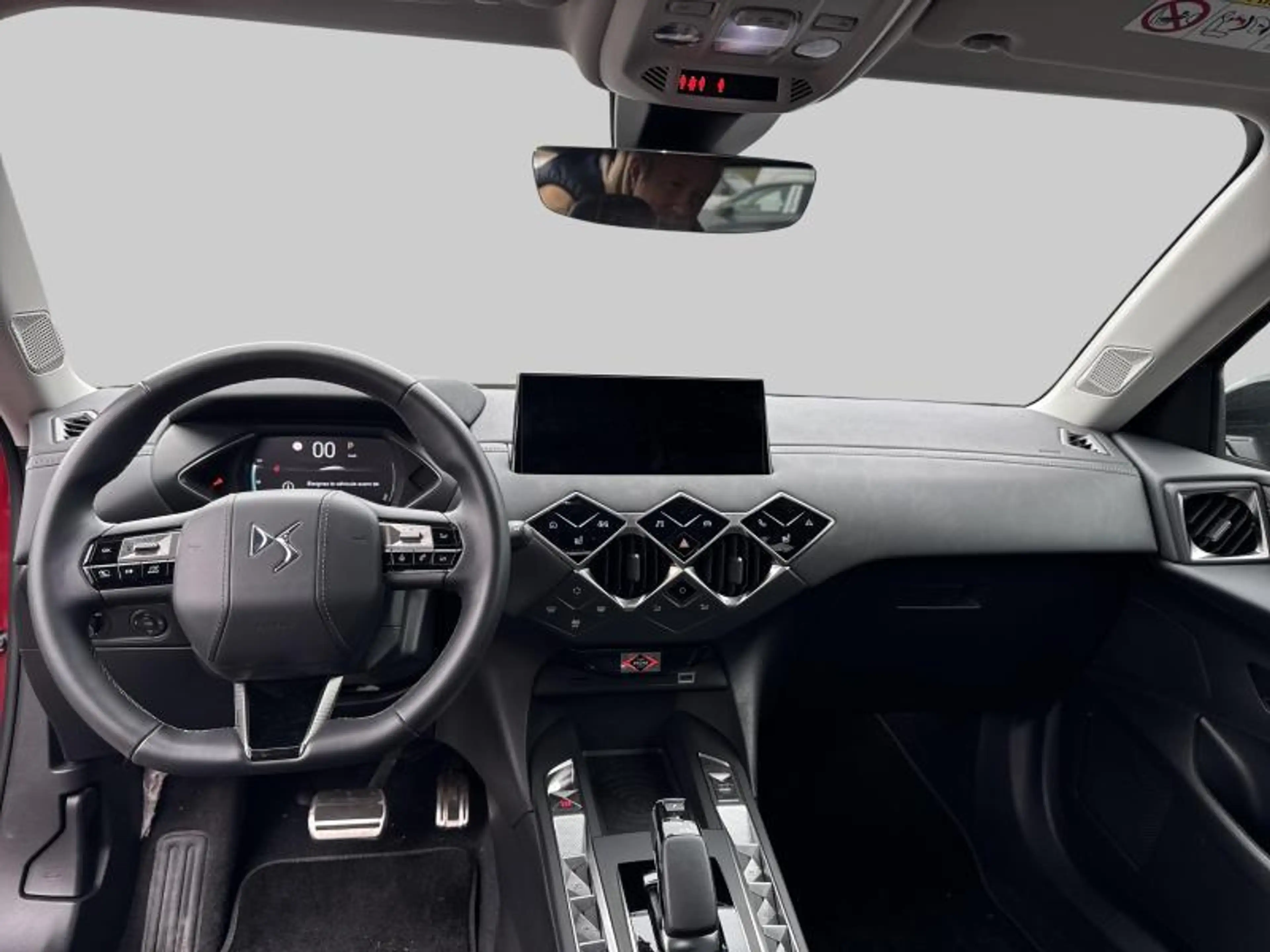 DS Automobiles DS 3 Crossback E-TENSE OPERA — photo 13